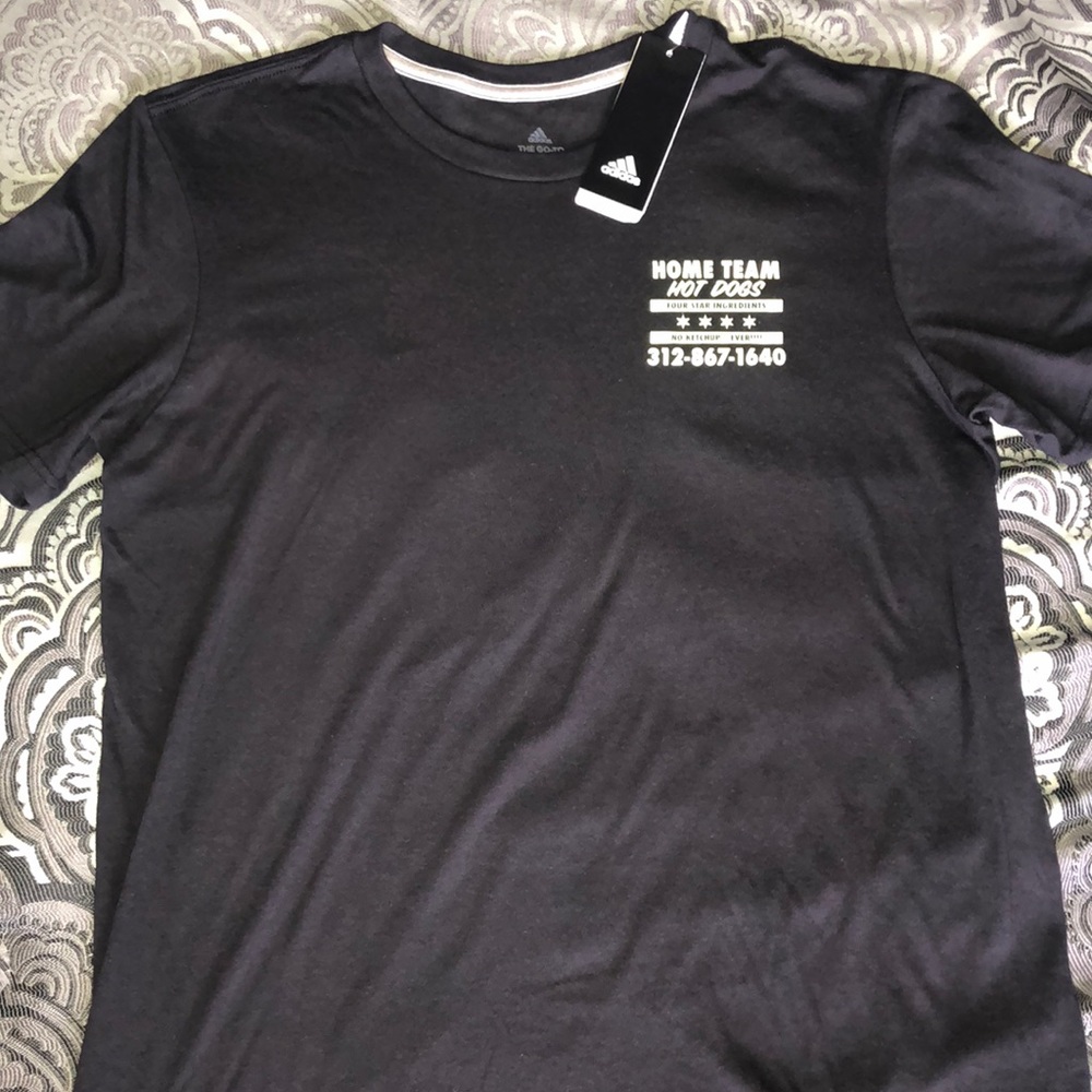 Adidas t-shirt size M